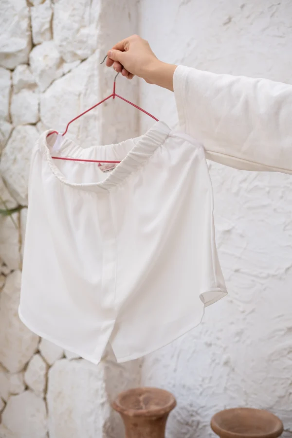White Shirt Extension