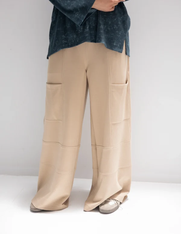 Trendy pants In Beige