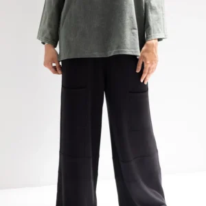Trendy pants In Black
