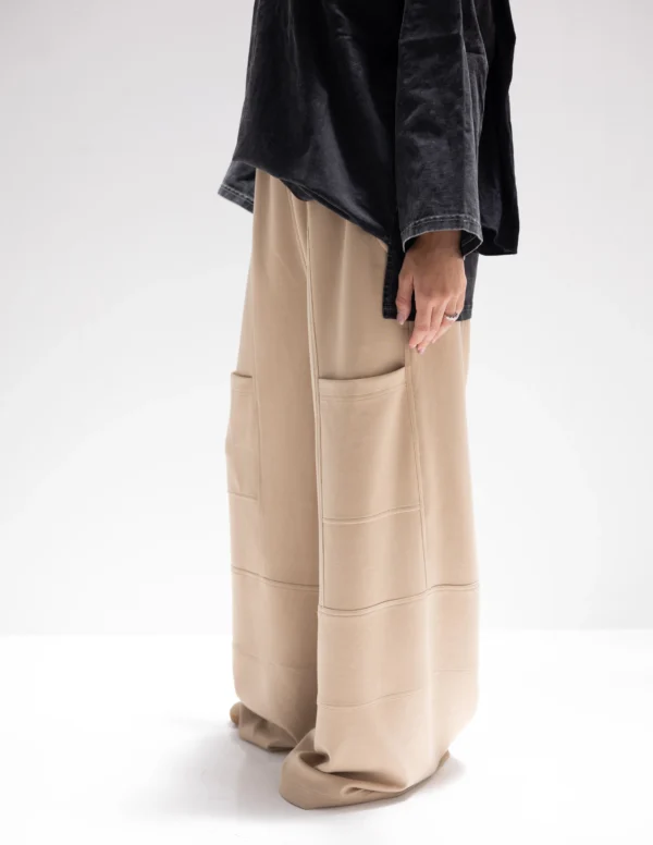Trendy pants In Beige - Image 3